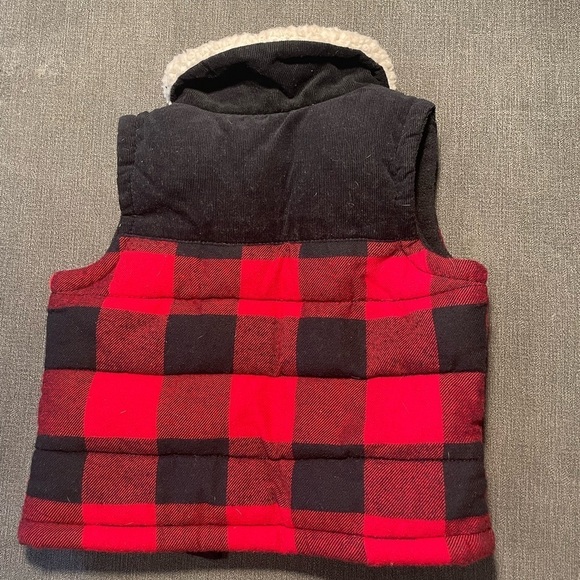 6-12mth Old Navy Vest - Picture 5 of 5